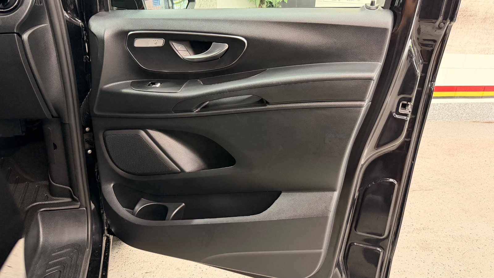 Used 2023 Mercedes-Benz Metris Passenger image 22
