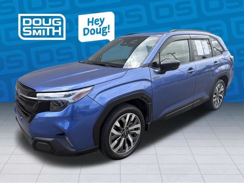 Used 2025 Subaru Forester Touring w/ Touring Package AWD/4WD image 1