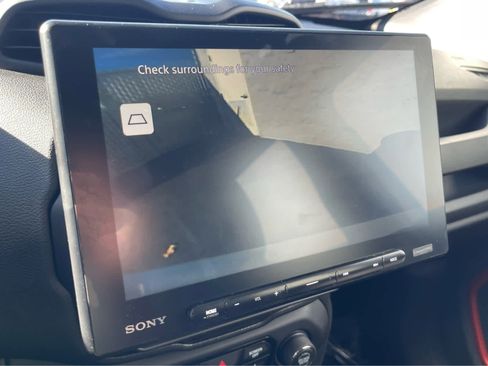 Used 2021 Jeep Renegade Sport image 20