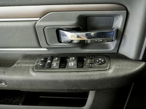 Used 2023 RAM 1500 Classic SLT image 21