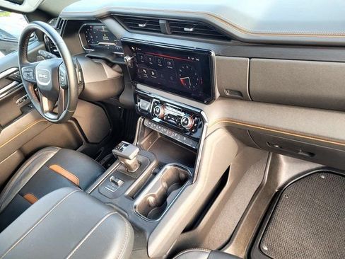 Certified 2024 GMC Sierra 1500 AT4 w/ AT4 Premium Package image 21