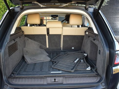 Used 2019 Land Rover Range Rover Sport HSE image 28