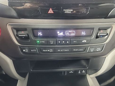 Certified 2017 Honda Pilot EX image 31