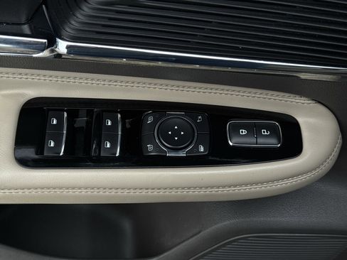 Used 2022 Lincoln Corsair FWD w/ Equipment Group 101A image 23