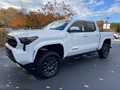 Used 2025 Toyota Tacoma SR5
