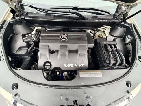 Used 2016 Cadillac SRX Luxury w/ Driver Awareness Package FWD image 11