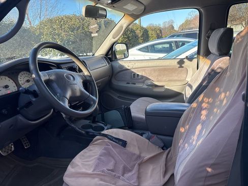 Used 2002 Toyota Tacoma PreRunner image 3