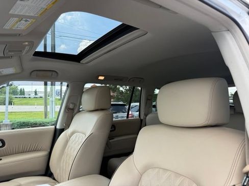 Used 2022 Nissan Armada Platinum AWD/4WD image 2