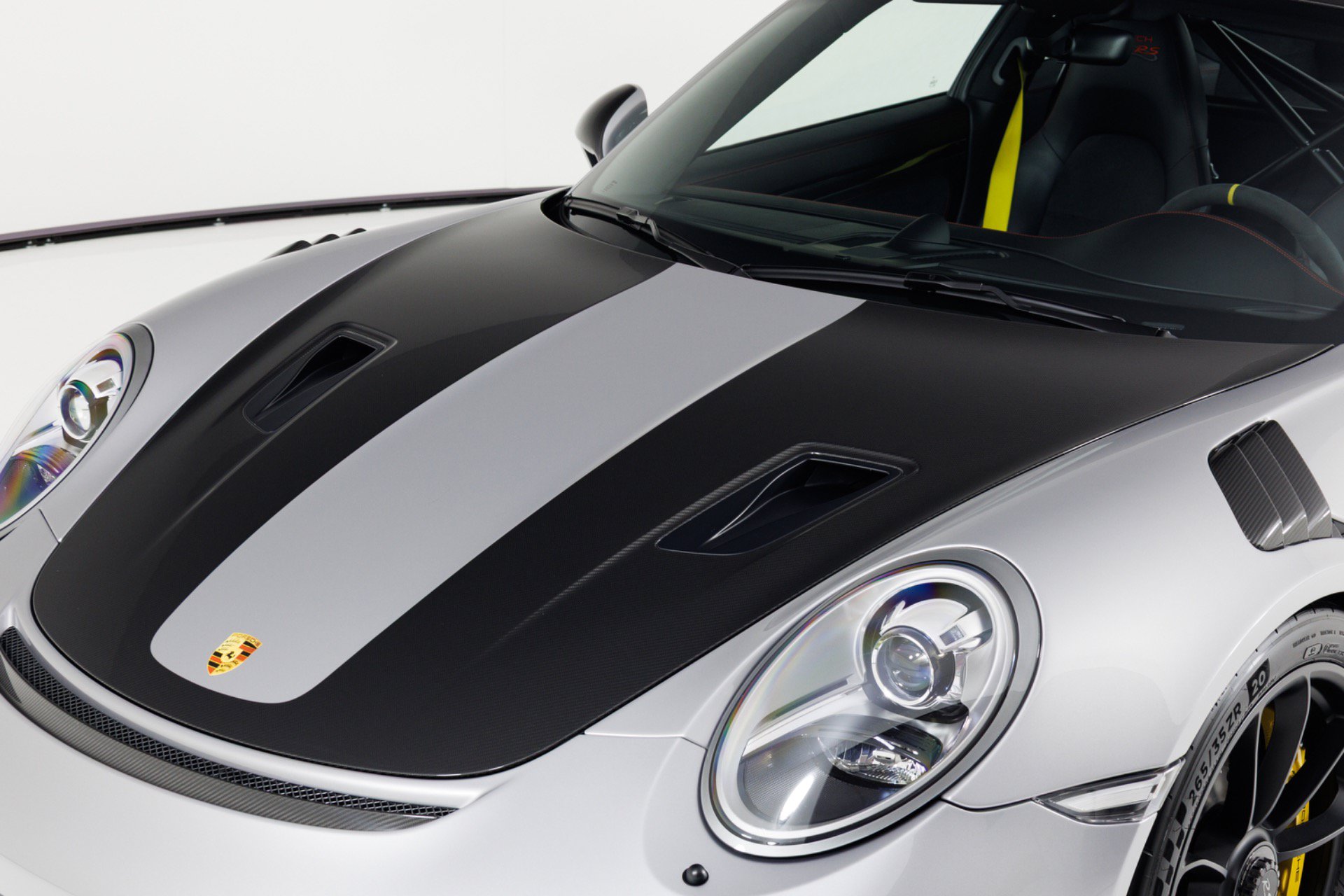 Used 2018 Porsche 911 GT2 RS RWD image 58