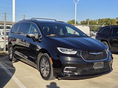 Certified 2021 Chrysler Pacifica Pinnacle