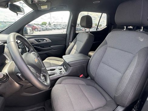 Used 2023 Chevrolet Traverse LT FWD image 13