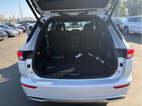 Used 2024 Mitsubishi Outlander SEL image 26