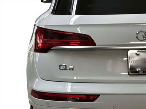 Certified 2023 Audi Q5 e Prestige AWD/4WD image 20