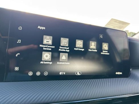 New 2026 Nissan Kicks SR FWD image 32
