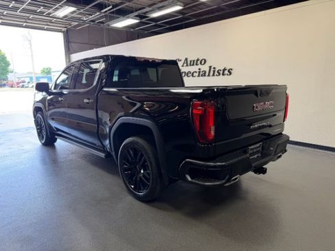 Used 2023 GMC Sierra 1500 Denali AWD/4WD image 2