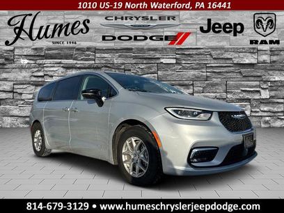 Certified 2024 Chrysler Pacifica Touring-L