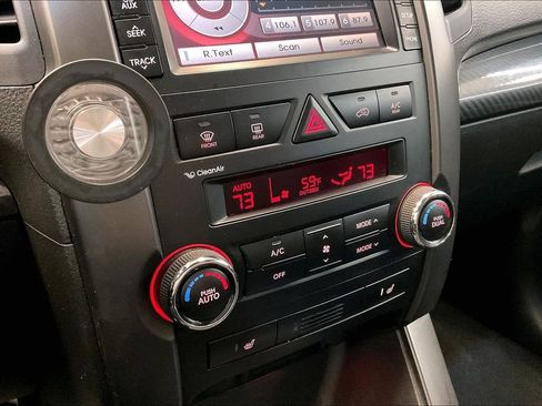 Used 2011 Kia Sorento SX AWD/4WD image 16