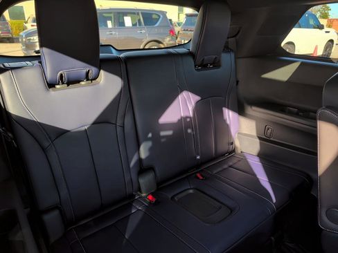 New 2026 INFINITI QX60 Sport image 23