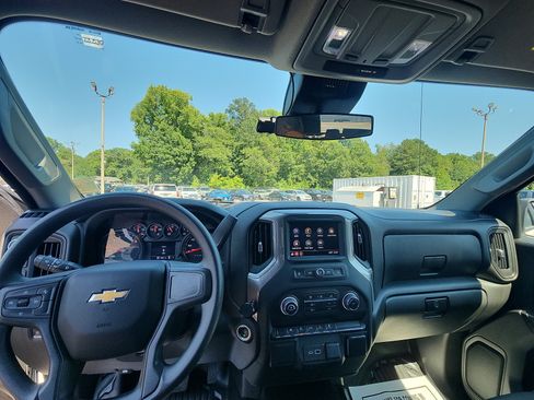 Used 2023 Chevrolet Silverado 1500 W/T w/ WT Value Package AWD/4WD image 20