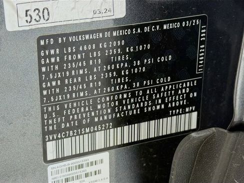 Used 2025 Volkswagen Taos SEL image 32