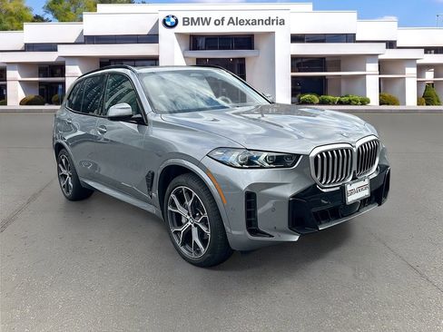 Used 2026 BMW X5 xDrive40i w/ M Sport Package AWD/4WD image 1