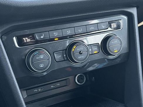 Used 2021 Volkswagen Tiguan SE R-Line image 31