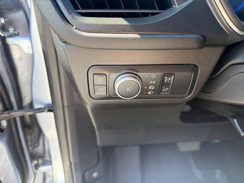 Used 2022 Ford Escape Titanium FWD image 19