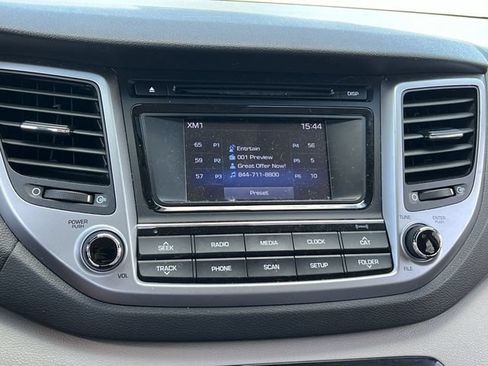 Used 2016 Hyundai Tucson Sport FWD image 19