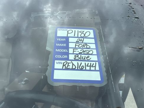 Used 2024 Ford F250 Lariat w/ Chrome Package image 30