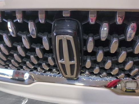 Used 2023 Lincoln Aviator Black Label w/ Dynamic Handling Package image 9