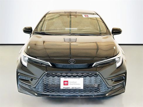 Used 2024 Toyota Corolla SE image 2