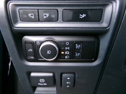 Used 2023 Ford F150 Lariat image 28