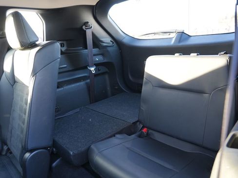 Used 2024 Mitsubishi Outlander SE image 27