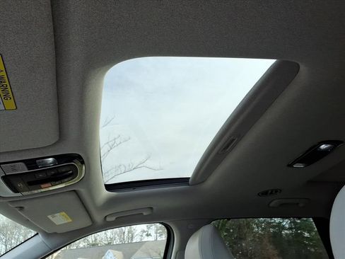 Used 2024 Hyundai Palisade Limited image 9