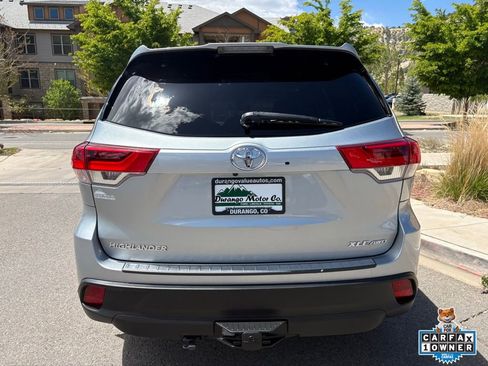 Used 2019 Toyota Highlander XLE AWD/4WD image 7