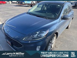 Used 2020 Ford Escape Titanium w/ Titanium Premium Package 2.0 video 1