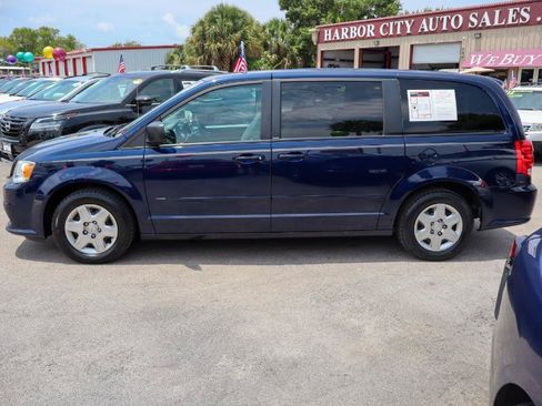 Used 2012 Dodge Grand Caravan SE FWD image 2