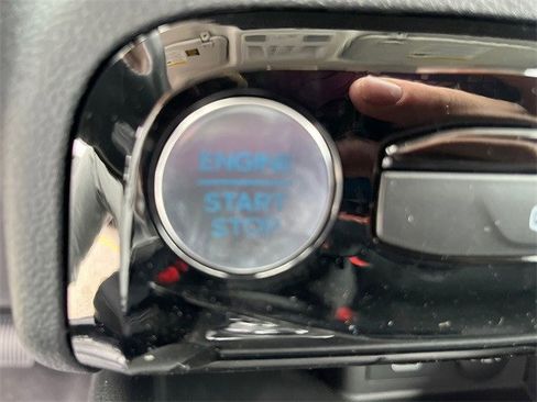 New 2025 Ford Escape SE w/ Class II Trailer Tow Package image 29