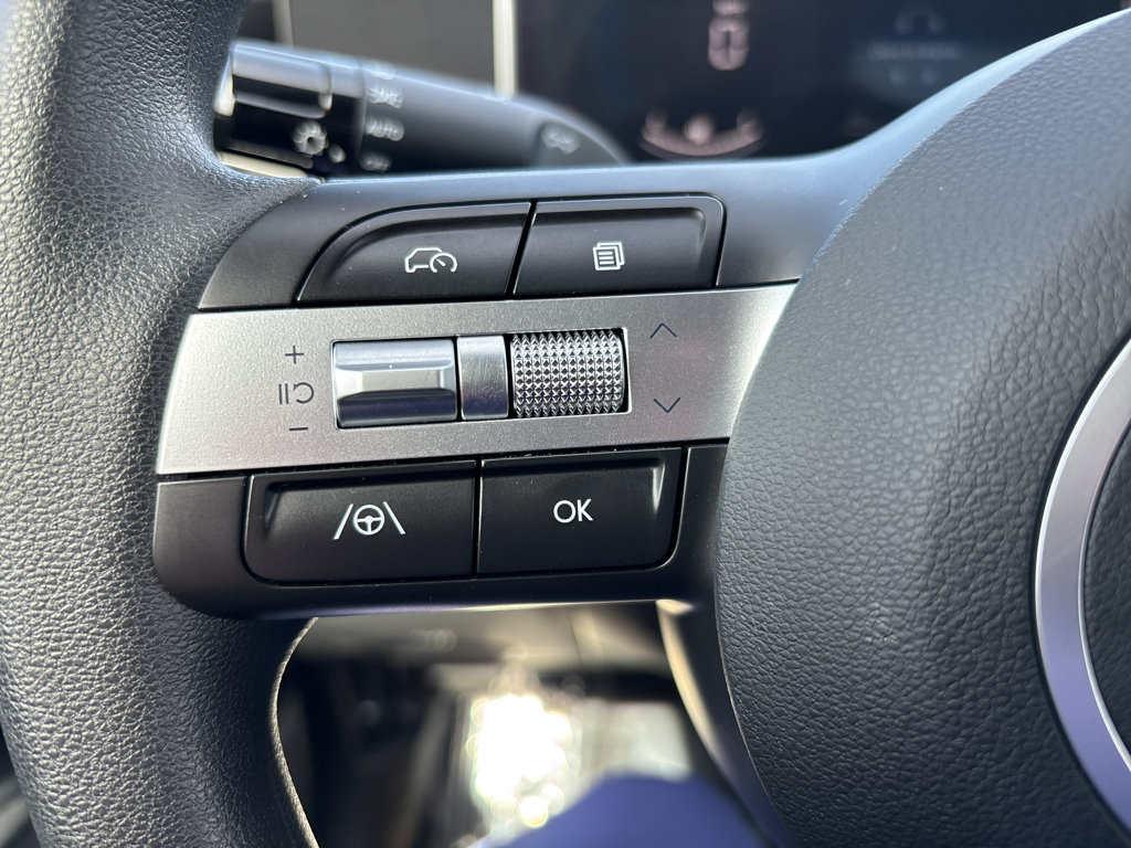 Certified 2025 Hyundai Santa Cruz SE AWD/4WD image 20