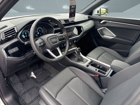 New 2025 Audi Q3 2.0T Premium image 4