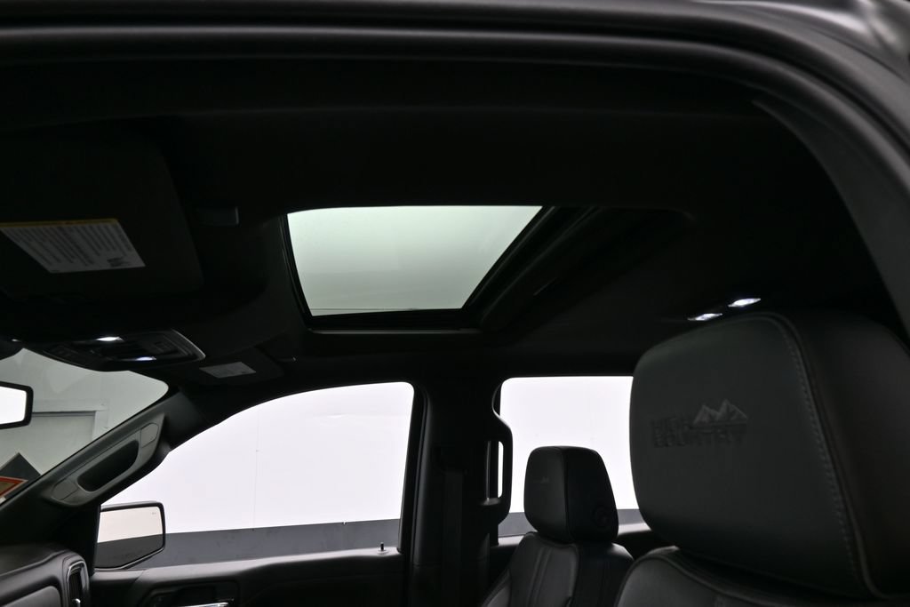 Used 2021 Chevrolet Silverado 1500 High Country AWD/4WD image 11