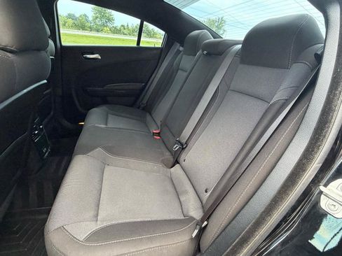 Used 2019 Dodge Charger SXT w/ Blacktop Package AWD/4WD image 19