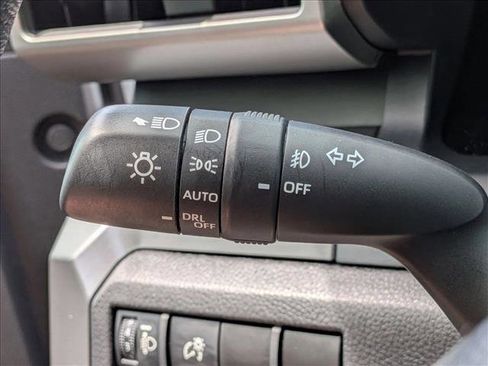 Used 2024 Toyota Tacoma TRD Sport image 9