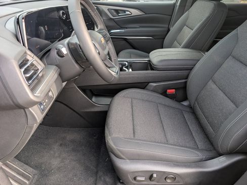 New 2026 Chevrolet Traverse LT FWD image 18