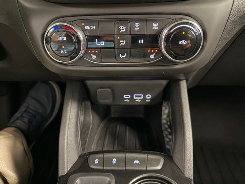 Used 2021 Chevrolet TrailBlazer LT w/ Convenience Package FWD image 27