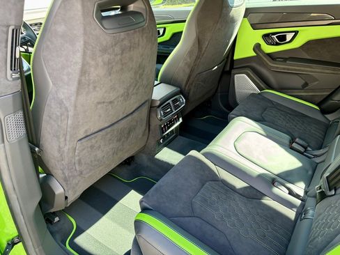 Used 2024 Lamborghini Urus S image 21