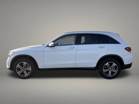 Used 2022 Mercedes-Benz GLC 300 4MATIC image 2