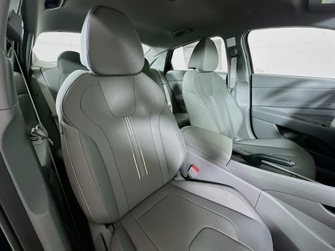 New 2026 Hyundai Elantra Sport FWD image 25