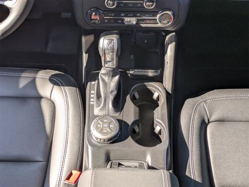 New 2025 Ford Bronco Badlands w/ Sasquatch Package image 20