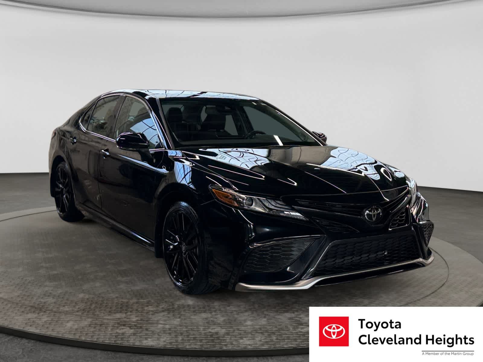 Used 2024 Toyota Camry XSE w/ Navigation Package FWD image 3